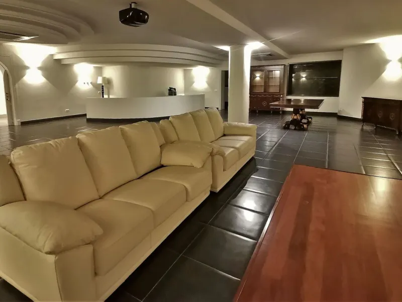 URB. LA ZAGALETA