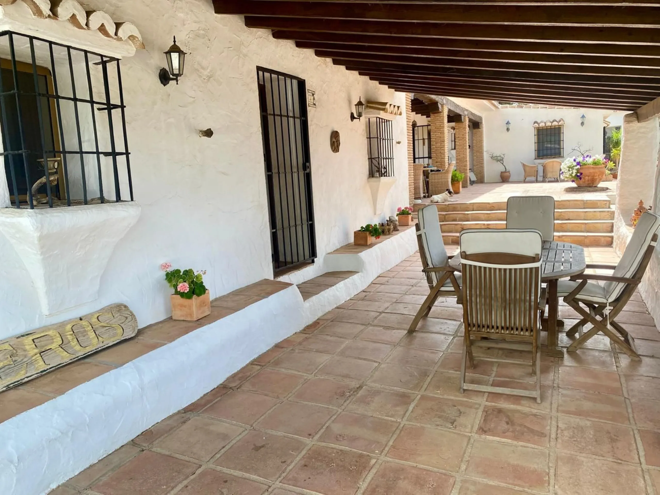 Do you want to feel you are really living in Spain? To smell the herbs on the breeze and to sit and look across the rolling countryside to the mountains with a glimpse of the sea glittering beyond the mountains. To feel the soul of this beautiful property