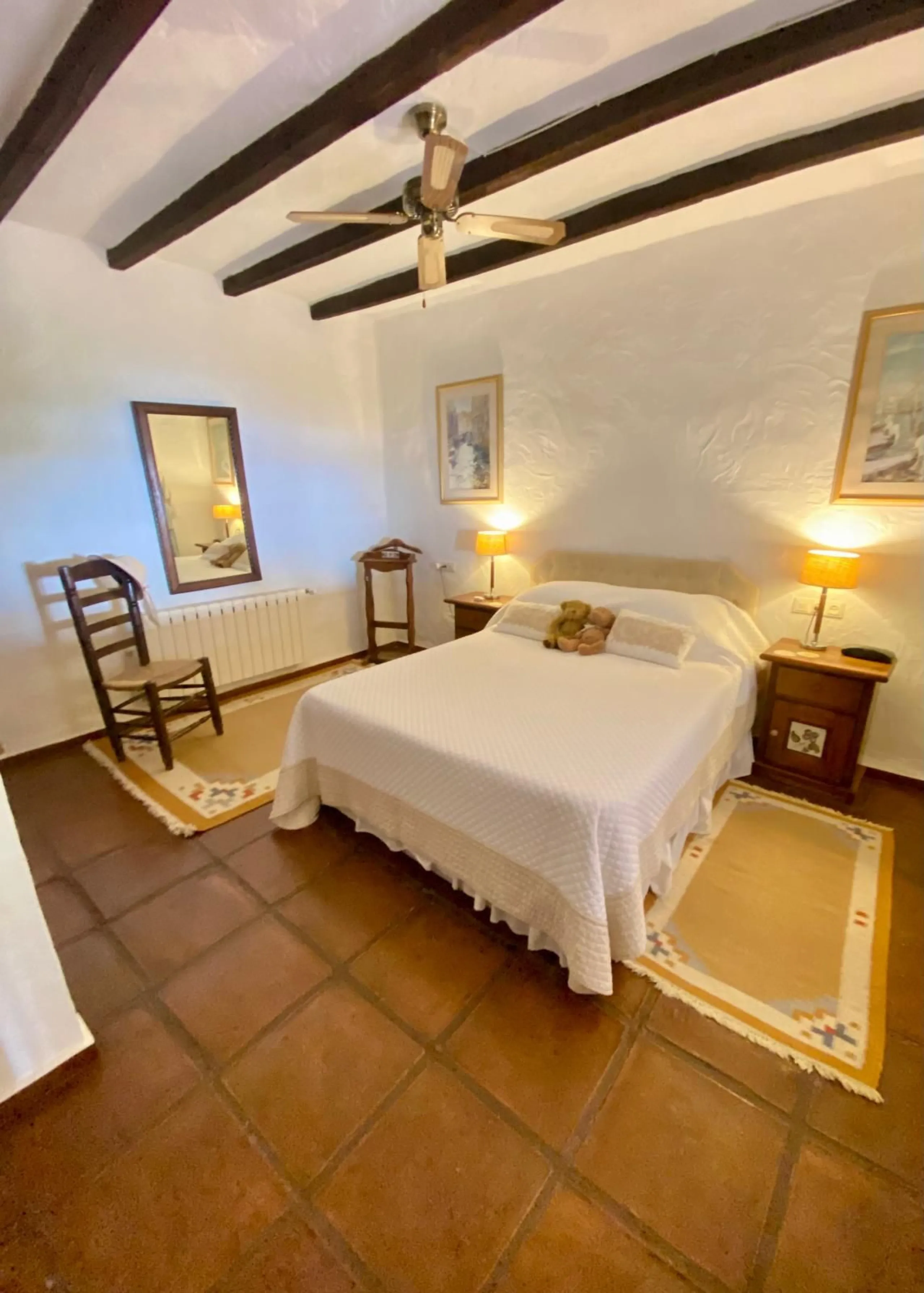 Do you want to feel you are really living in Spain? To smell the herbs on the breeze and to sit and look across the rolling countryside to the mountains with a glimpse of the sea glittering beyond the mountains. To feel the soul of this beautiful property