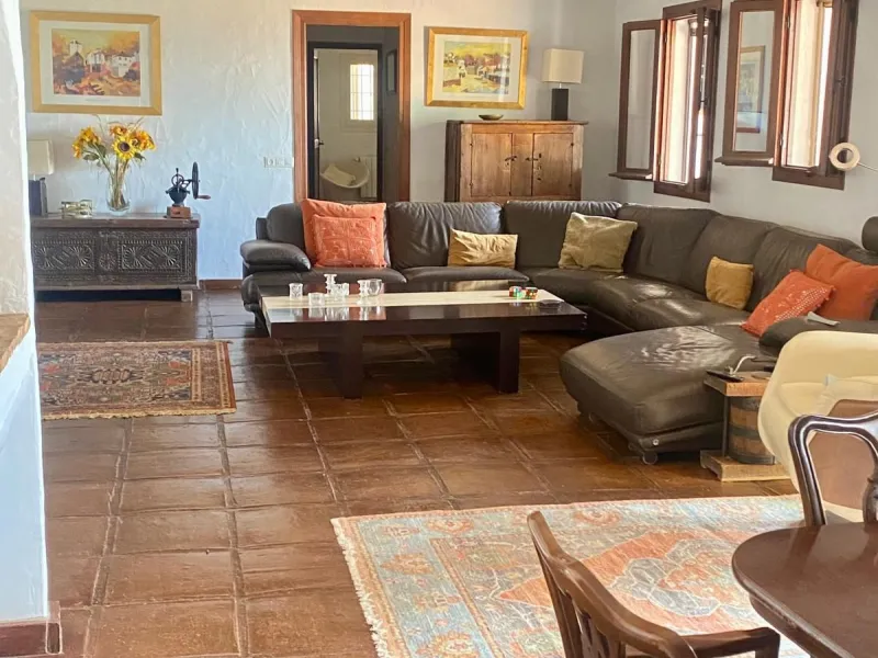 Do you want to feel you are really living in Spain? To smell the herbs on the breeze and to sit and look across the rolling countryside to the mountains with a glimpse of the sea glittering beyond the mountains. To feel the soul of this beautiful property