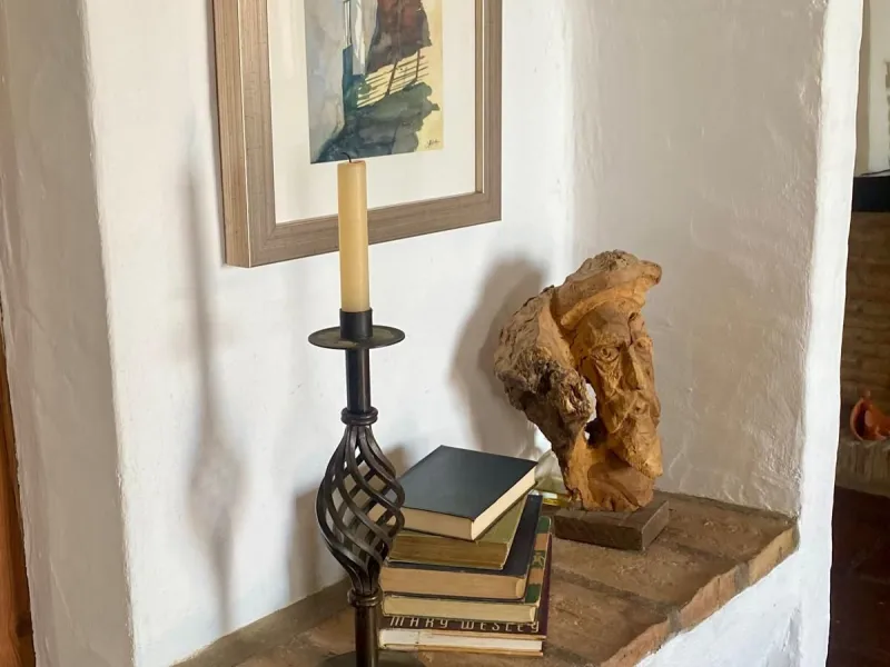 Do you want to feel you are really living in Spain? To smell the herbs on the breeze and to sit and look across the rolling countryside to the mountains with a glimpse of the sea glittering beyond the mountains. To feel the soul of this beautiful property