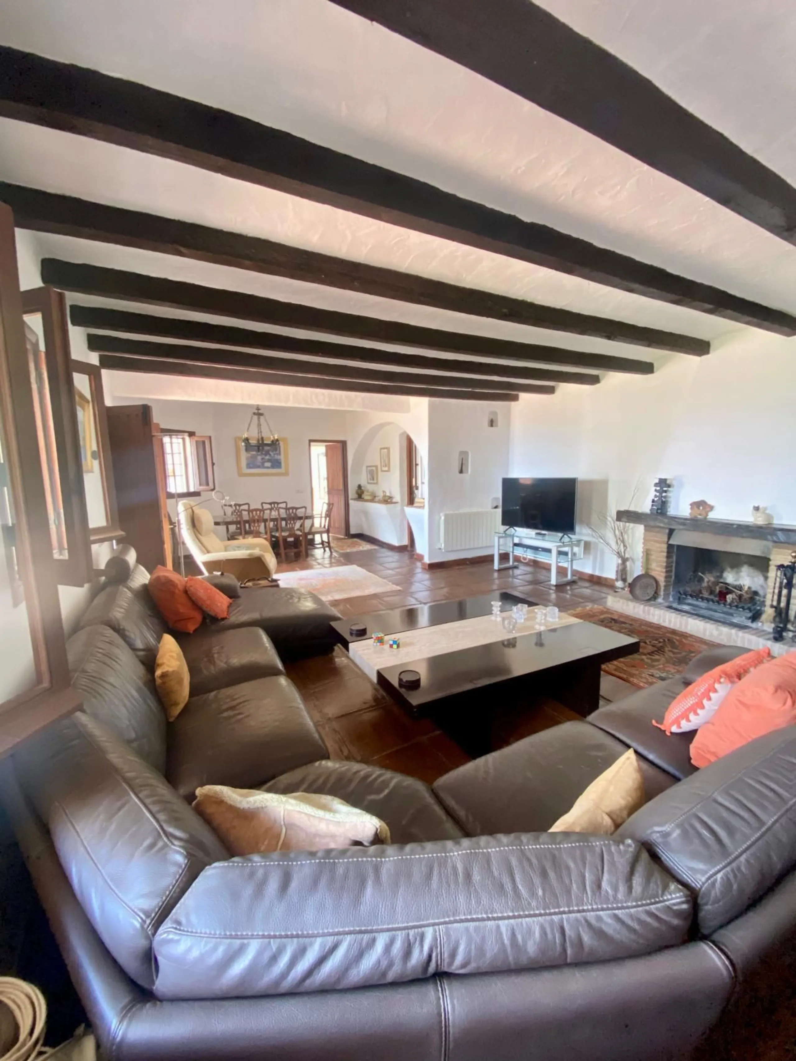 Do you want to feel you are really living in Spain? To smell the herbs on the breeze and to sit and look across the rolling countryside to the mountains with a glimpse of the sea glittering beyond the mountains. To feel the soul of this beautiful property