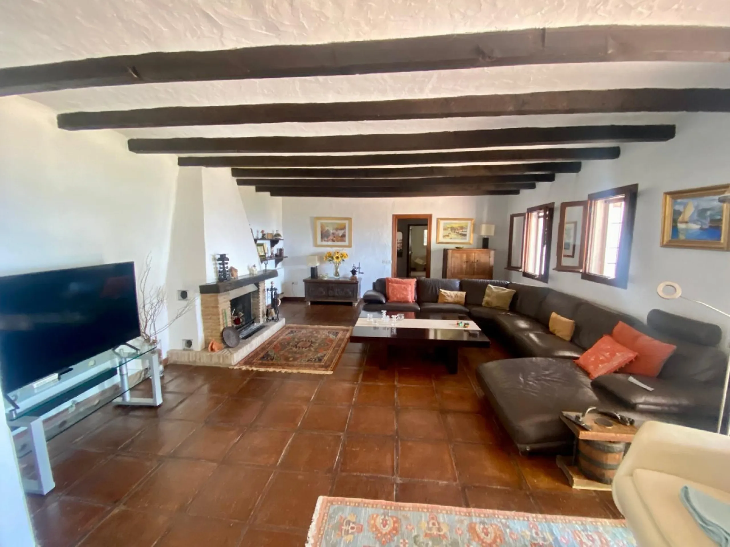 Do you want to feel you are really living in Spain? To smell the herbs on the breeze and to sit and look across the rolling countryside to the mountains with a glimpse of the sea glittering beyond the mountains. To feel the soul of this beautiful property