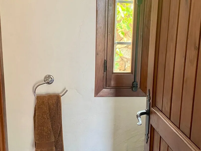 Do you want to feel you are really living in Spain? To smell the herbs on the breeze and to sit and look across the rolling countryside to the mountains with a glimpse of the sea glittering beyond the mountains. To feel the soul of this beautiful property
