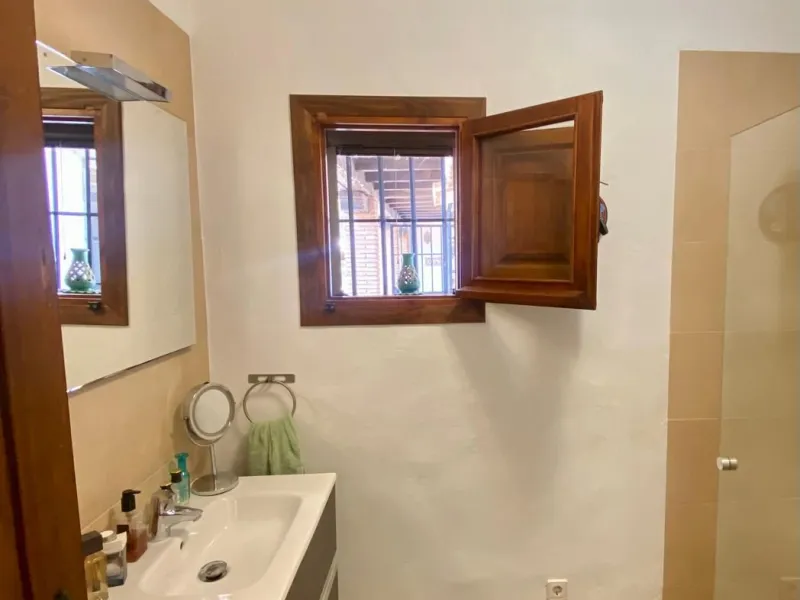 Do you want to feel you are really living in Spain? To smell the herbs on the breeze and to sit and look across the rolling countryside to the mountains with a glimpse of the sea glittering beyond the mountains. To feel the soul of this beautiful property