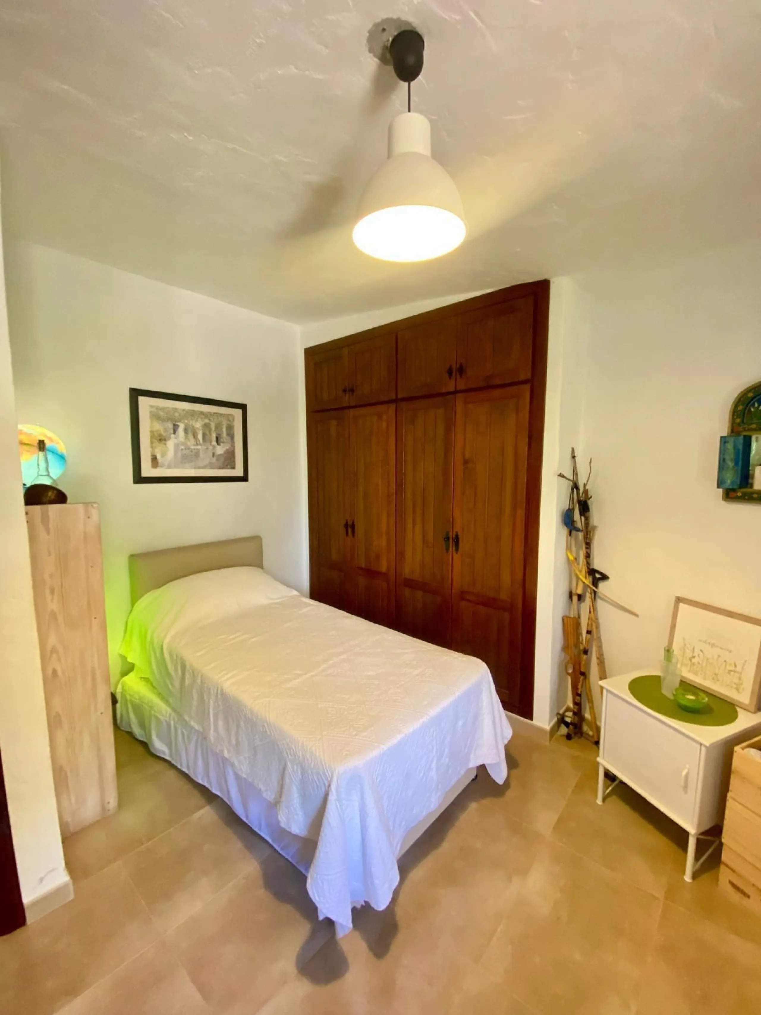 Do you want to feel you are really living in Spain? To smell the herbs on the breeze and to sit and look across the rolling countryside to the mountains with a glimpse of the sea glittering beyond the mountains. To feel the soul of this beautiful property