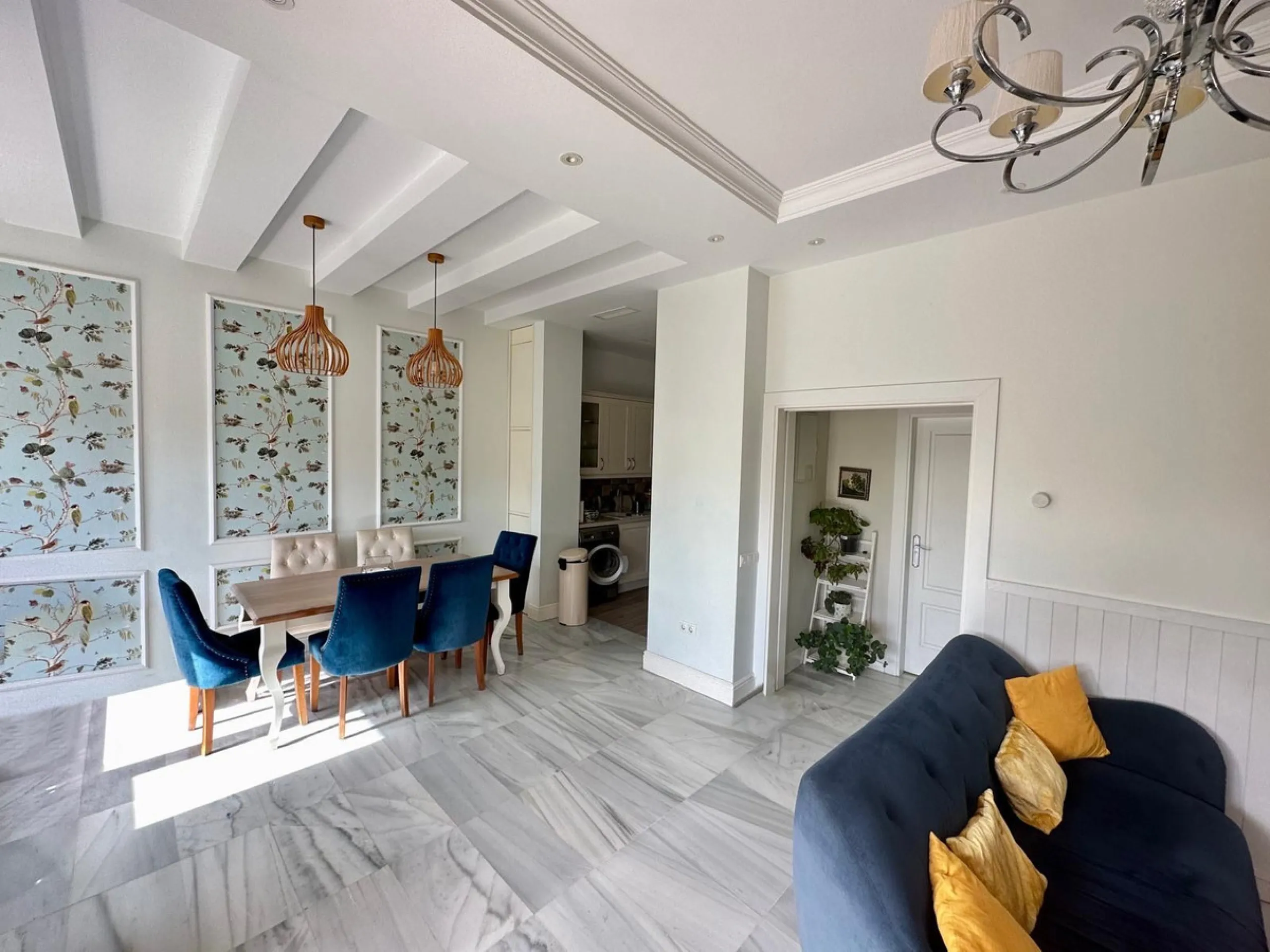 House - Townhouse в продаже в Benalmadena, Málaga. В доме 3 спален и 3 ванных комнат. Площадь дома 185 м². Площадь участка 50 м²