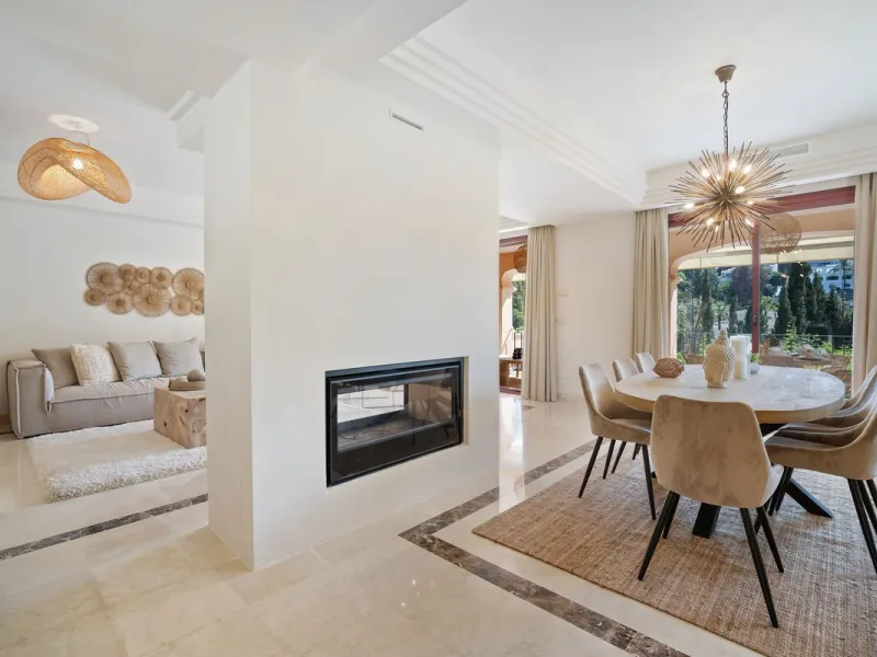 This spacious 5 bedrooms villa is situated in the gated community of Vasari Resort, Puerto Banus. Calm and very well maintained community just few steps from all the amenities and famous Puerto Banus. Perfect combination for those seeking tranquillity, bu