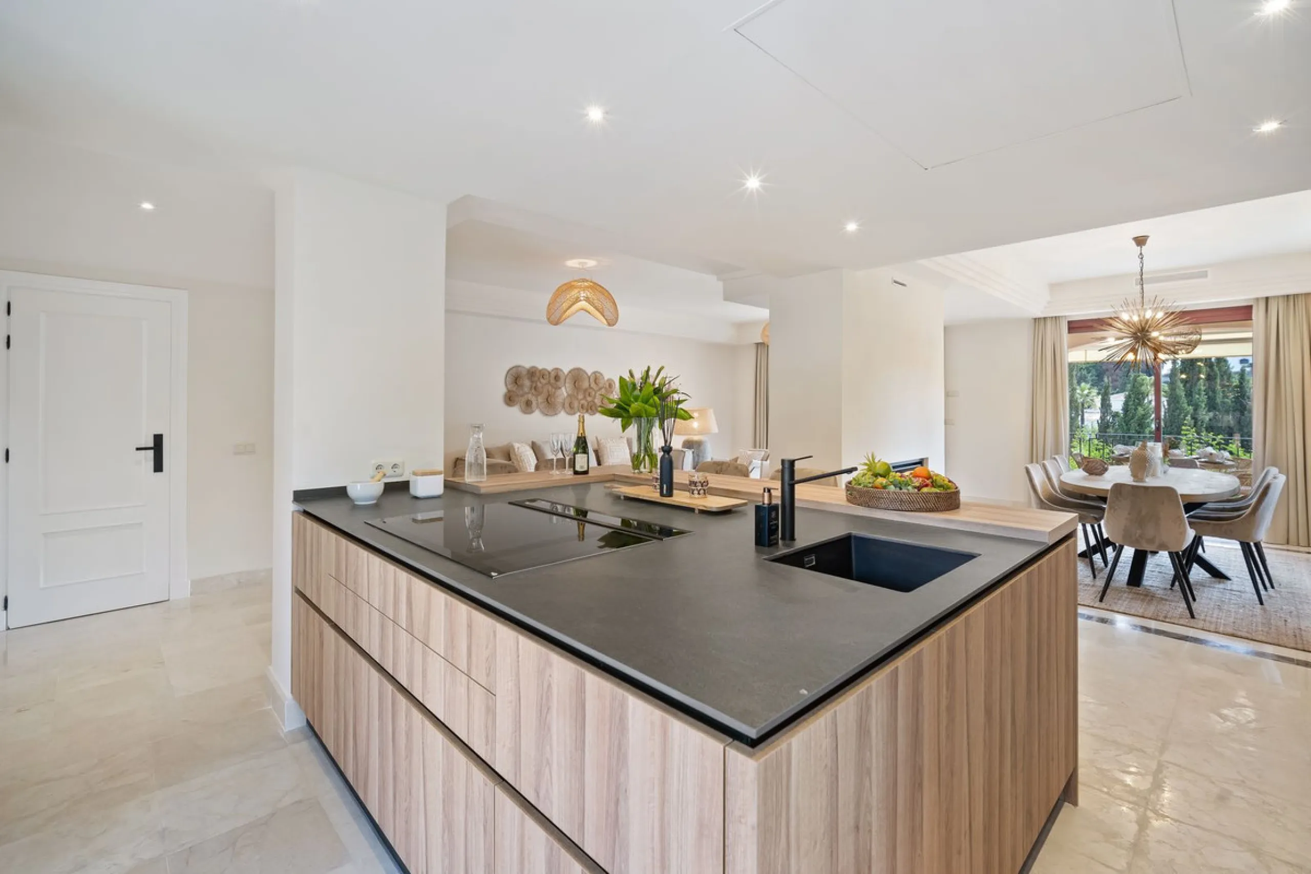 This spacious 5 bedrooms villa is situated in the gated community of Vasari Resort, Puerto Banus. Calm and very well maintained community just few steps from all the amenities and famous Puerto Banus. Perfect combination for those seeking tranquillity, bu