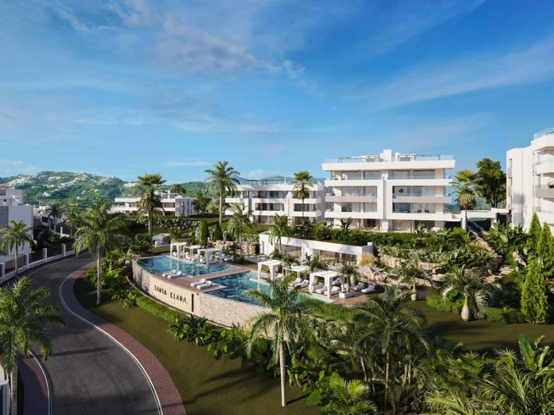 The contemporary 3-bedroom duplex penthouse with terrace and roof terrace - both with panoramic views of the mountains and the Mediterranean -  is located in one of the most sought-after locations surrounded by the fairways of the Santa Clara Golf Course 