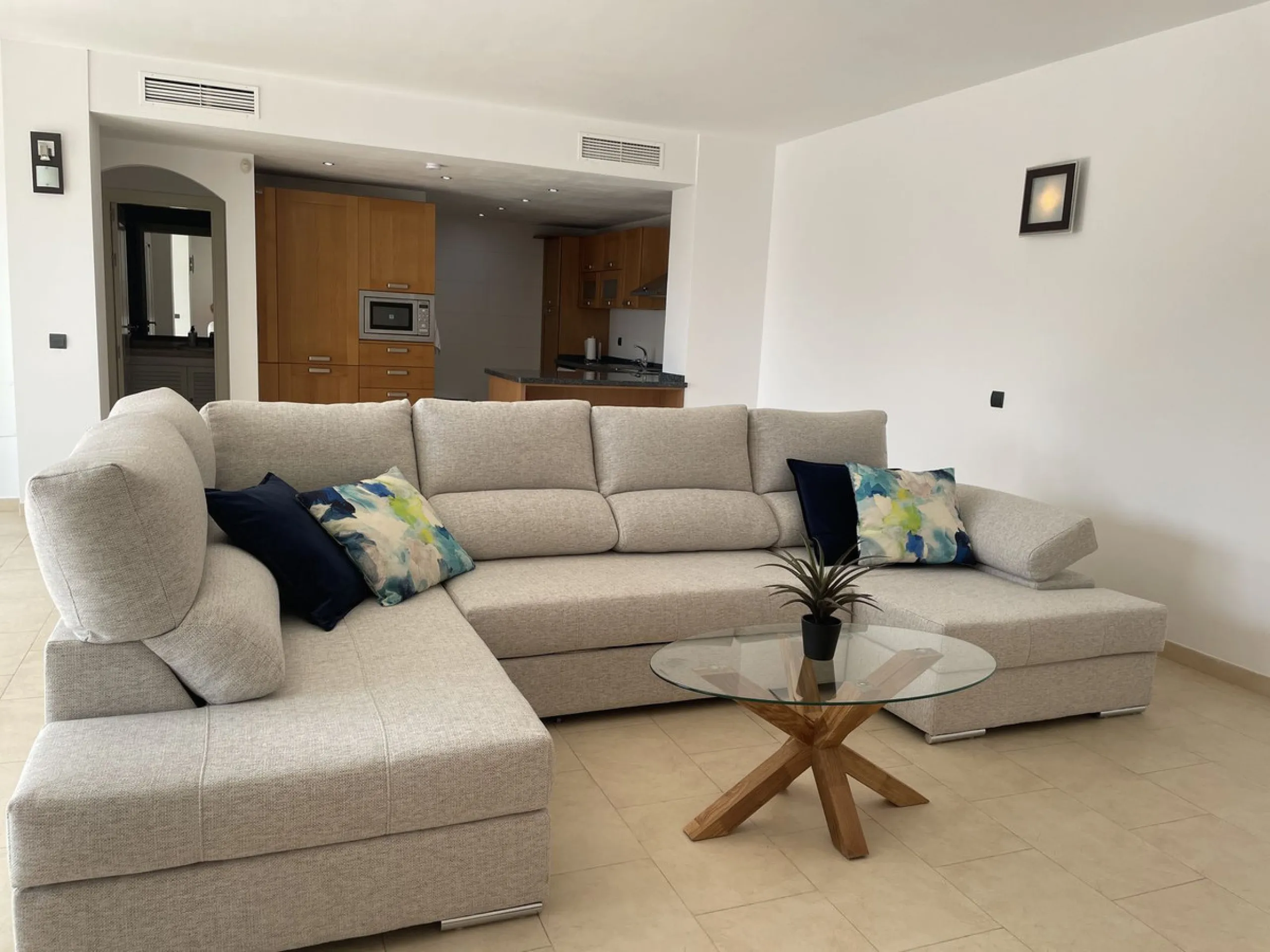Apartment - Ground Floor Apartment в продаже в Benalmadena, Málaga. В доме 2 спален и 2 ванных комнат. Площадь дома 110 м²