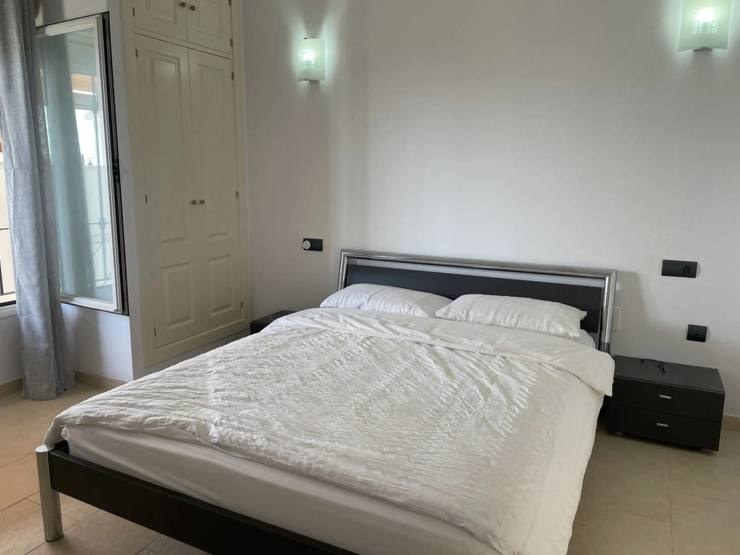 Apartment - Ground Floor Apartment в продаже в Benalmadena, Málaga. В доме 2 спален и 2 ванных комнат. Площадь дома 110 м²