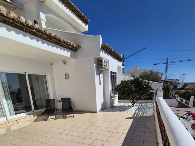 Apartment - Ground Floor Apartment в продаже в Benalmadena, Málaga. В доме 2 спален и 2 ванных комнат. Площадь дома 110 м²