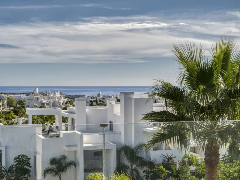 Apartment - Middle Floor Apartment в продаже в Estepona, Málaga. В доме 3 спален и 2 ванных комнат. Площадь дома 130 м²