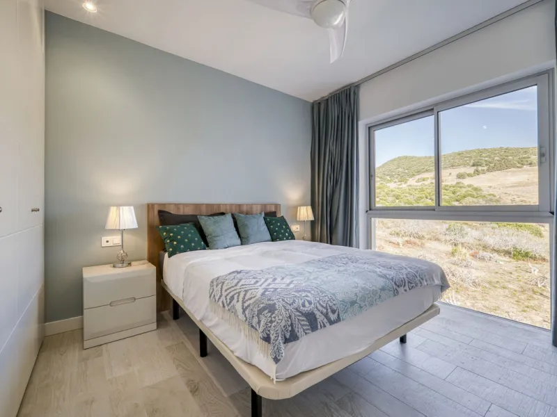 Apartment - Middle Floor Apartment в продаже в Estepona, Málaga. В доме 3 спален и 2 ванных комнат. Площадь дома 130 м²