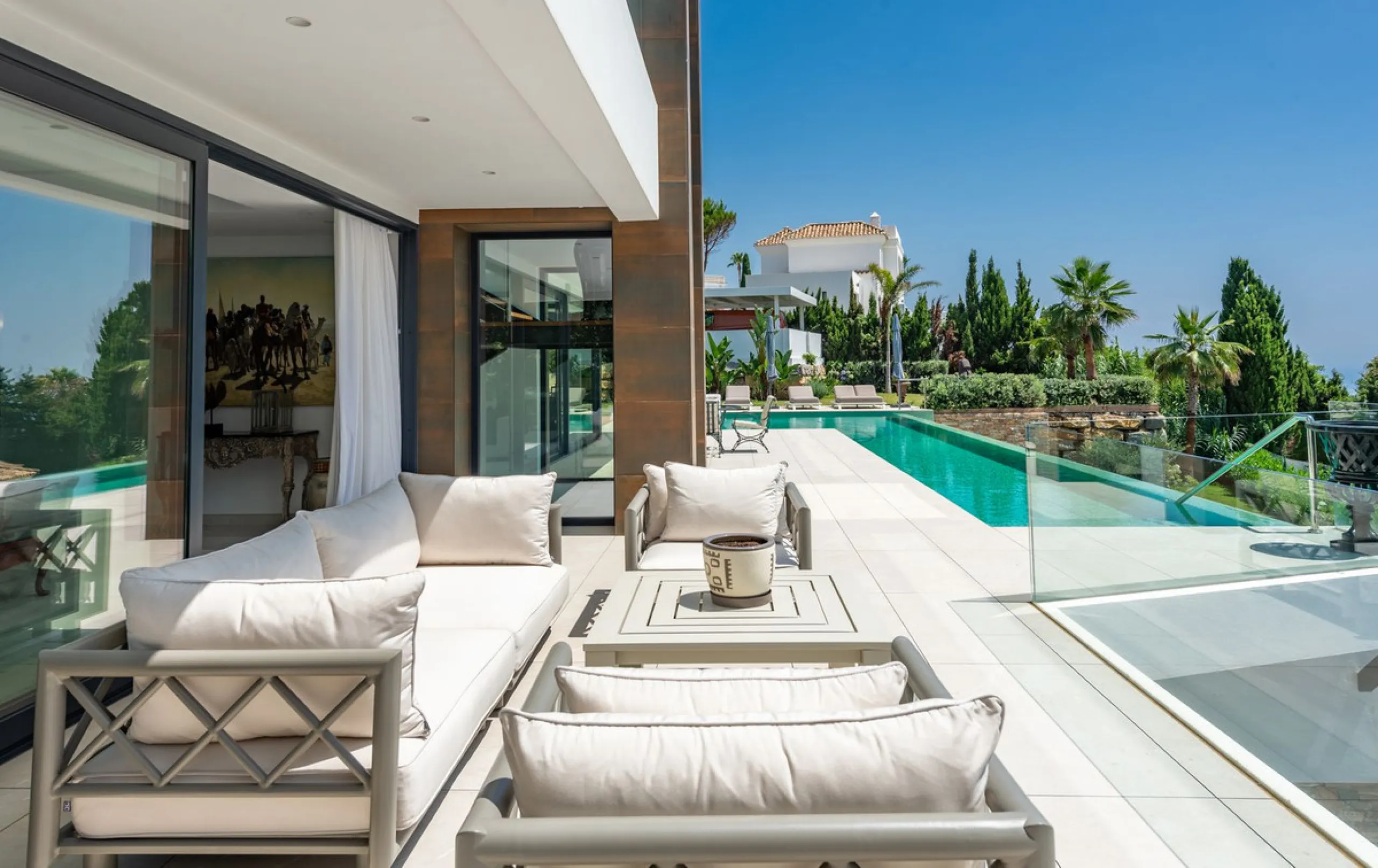Magnificent 560 m²  LUXURY VILLA in La Punta Paloma, Andalusia