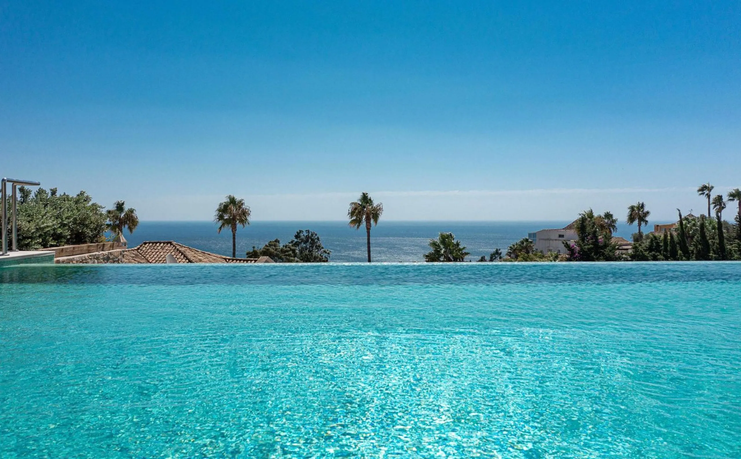 Magnificent 560 m²  LUXURY VILLA in La Punta Paloma, Andalusia