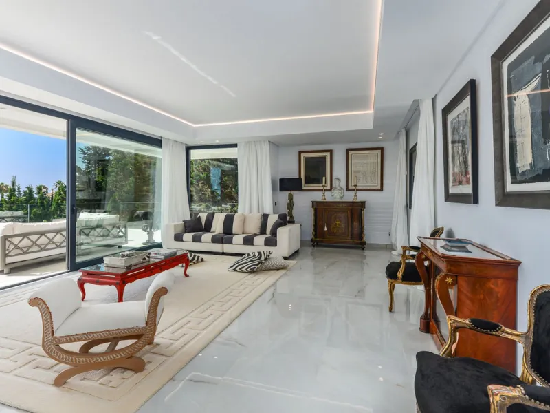 Magnificent 560 m²  LUXURY VILLA in La Punta Paloma, Andalusia