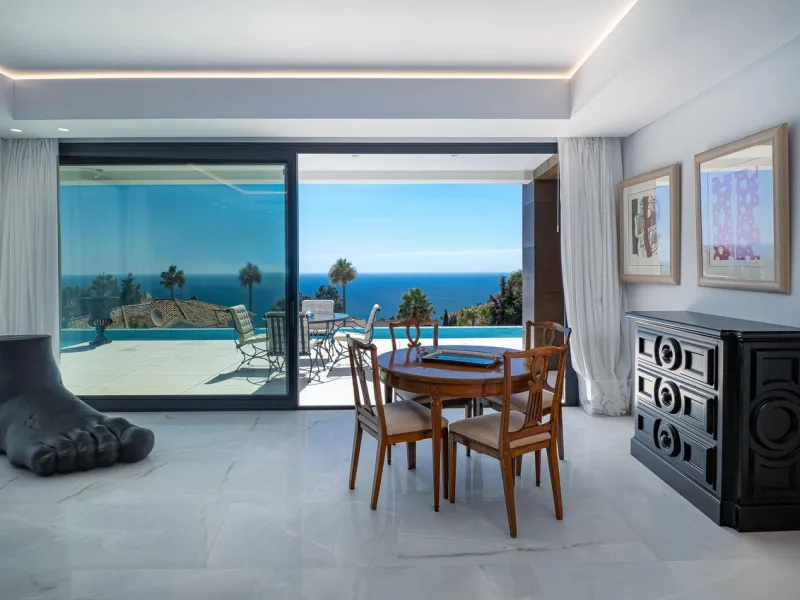 Magnificent 560 m²  LUXURY VILLA in La Punta Paloma, Andalusia