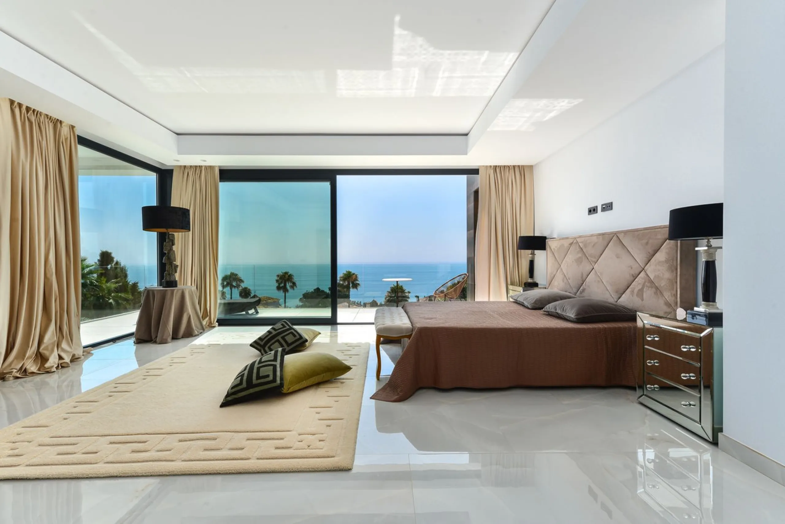 Magnificent 560 m²  LUXURY VILLA in La Punta Paloma, Andalusia