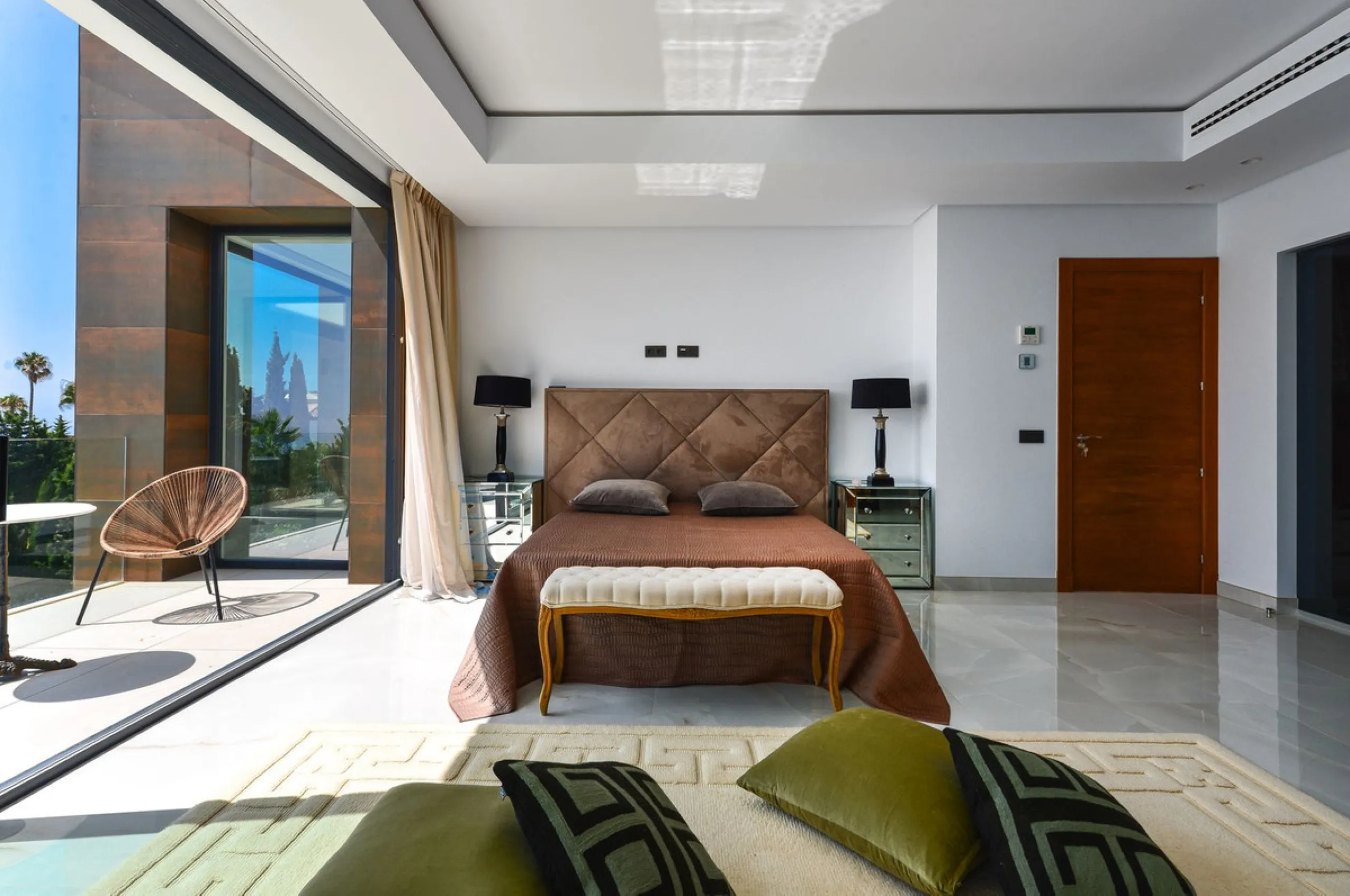 Magnificent 560 m²  LUXURY VILLA in La Punta Paloma, Andalusia