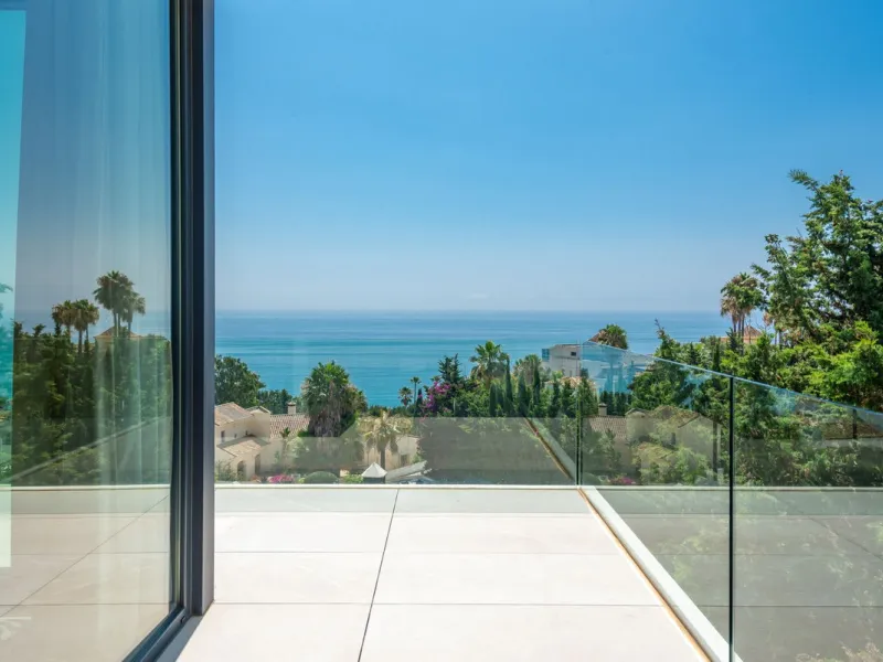 Magnificent 560 m²  LUXURY VILLA in La Punta Paloma, Andalusia