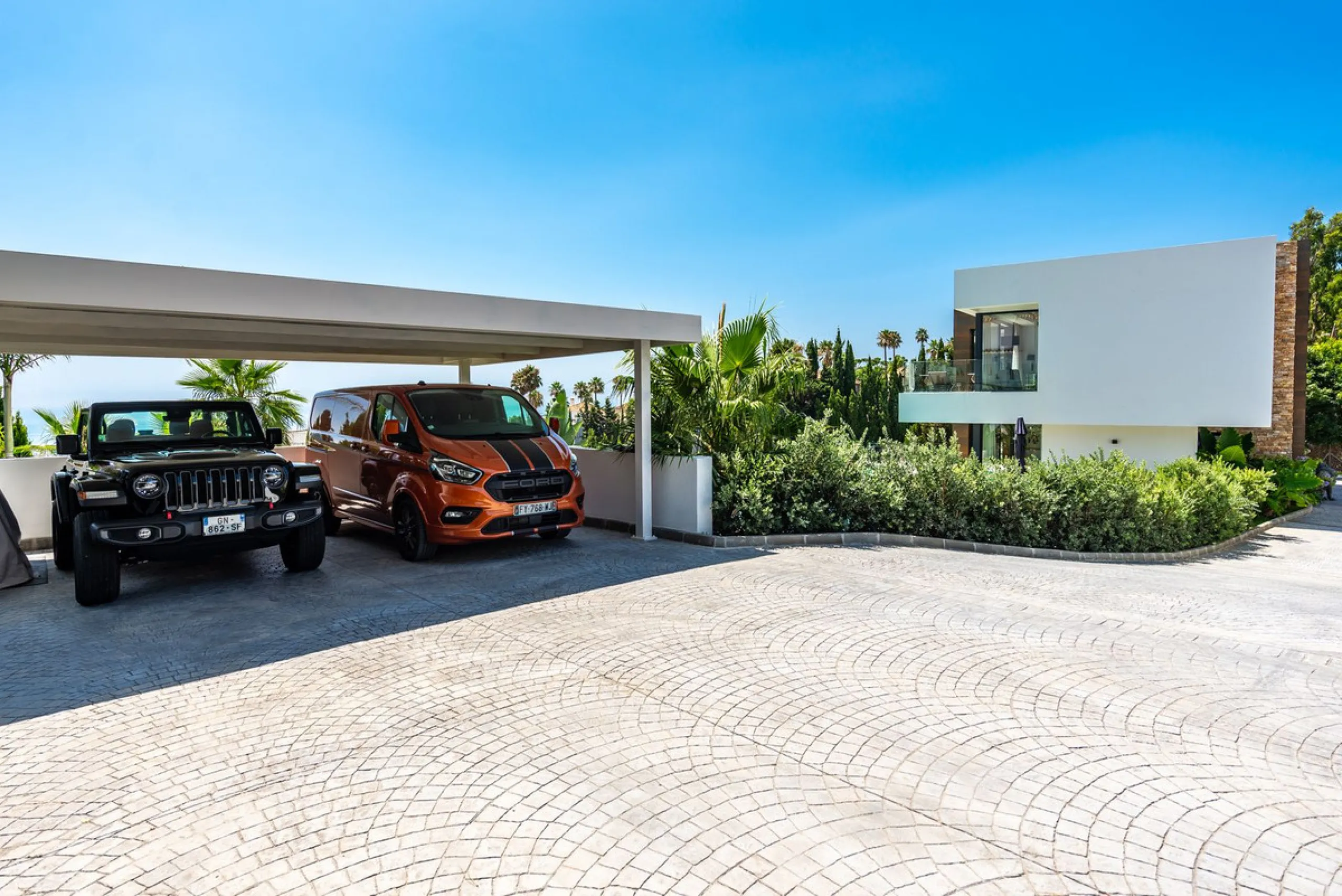 Magnificent 560 m²  LUXURY VILLA in La Punta Paloma, Andalusia