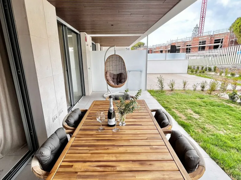 Beautiful ground floor apartment in a newly completed building ESTRELLA DEL MAR 200m from the most beautiful beach in Marbella and in the best location.
