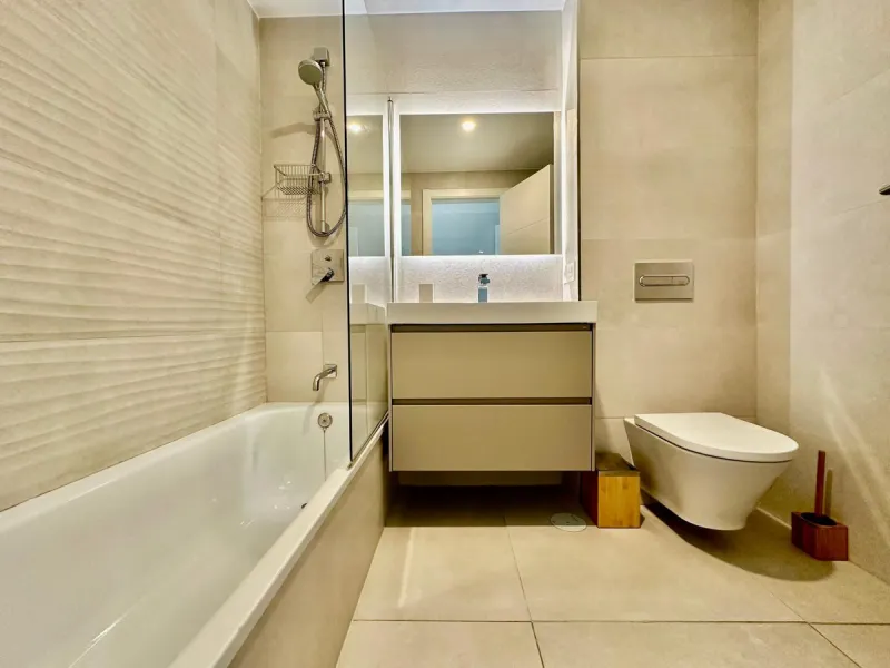 Beautiful ground floor apartment in a newly completed building ESTRELLA DEL MAR 200m from the most beautiful beach in Marbella and in the best location.