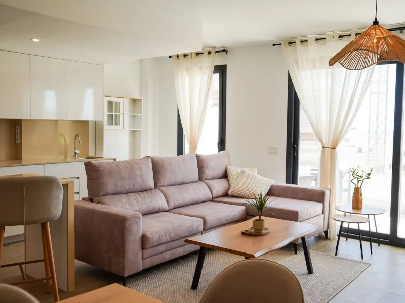 Luxurious 3-Bedroom Apartment with Stunning Views in one off Estepona's Prestigious Buildings.