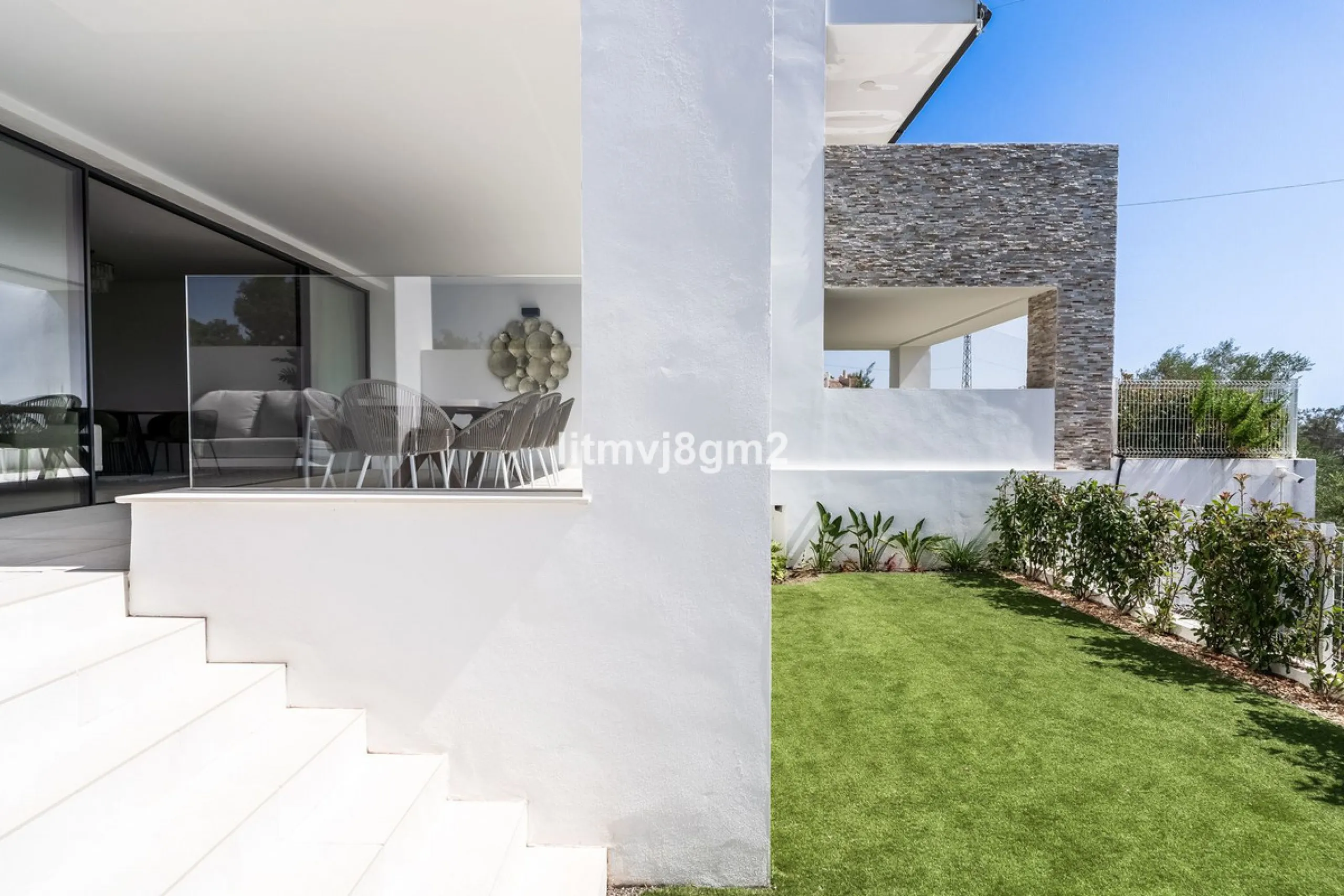 Апартамент средний этаж, Cabopino, Costa del Sol