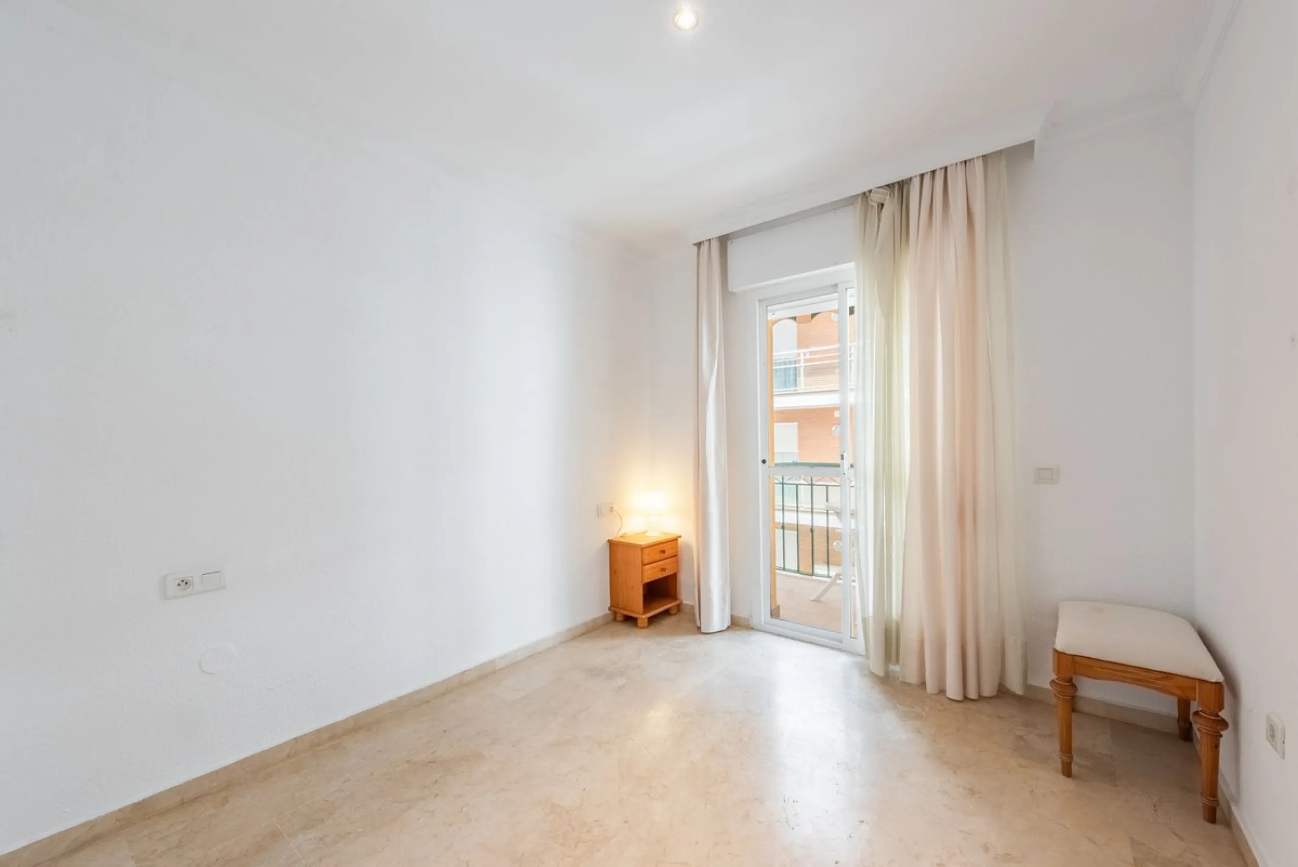 Impeccable Apartment Just Steps from the Beach in the Heart of Estepona!