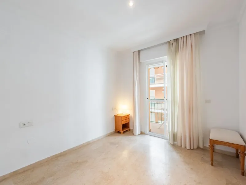 Impeccable Apartment Just Steps from the Beach in the Heart of Estepona!