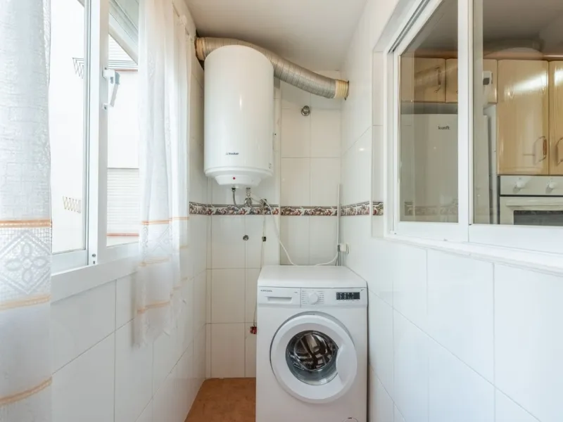 Impeccable Apartment Just Steps from the Beach in the Heart of Estepona!