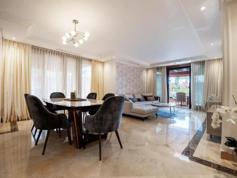 Torre Bermeja is a well designed 5 star luxury beachfront complex situated in Estepona