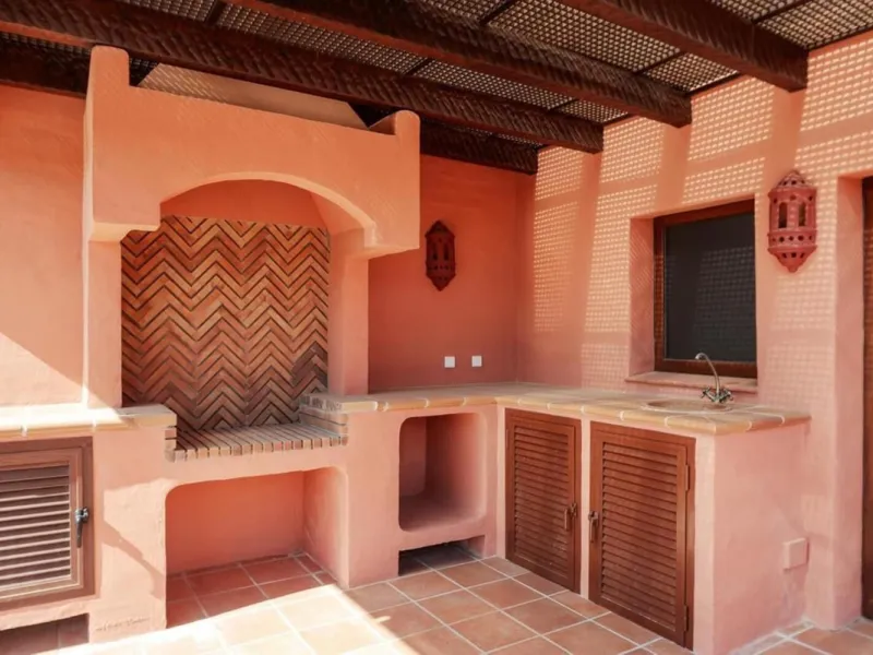 Torre Bermeja is a well designed 5 star luxury beachfront complex situated in Estepona