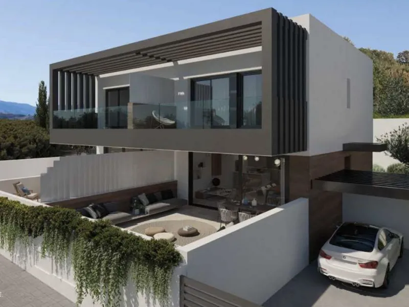 *BRAND NEW RESALE SEMI-DETACHED VILLA IN ATALAYA, ESTEPONA*