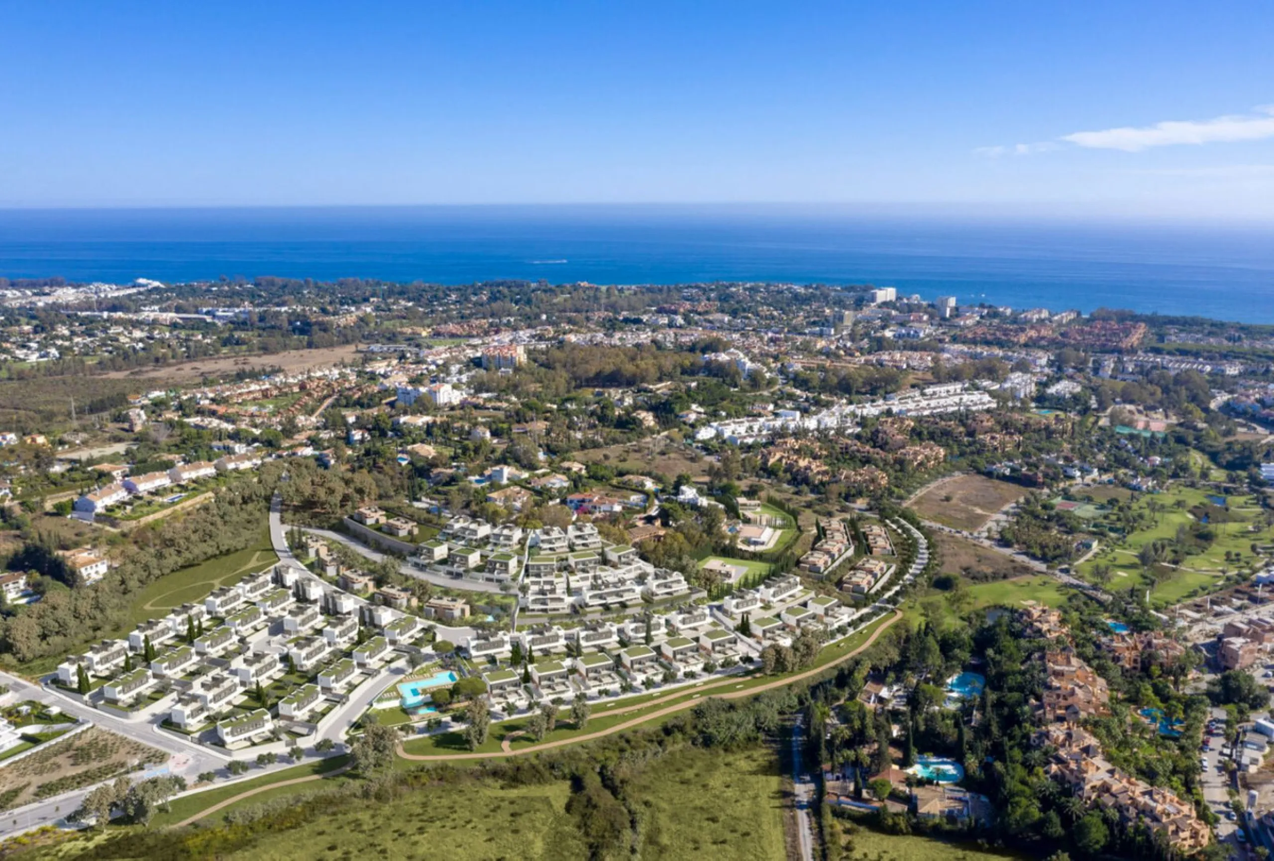 *BRAND NEW RESALE SEMI-DETACHED VILLA IN ATALAYA, ESTEPONA*