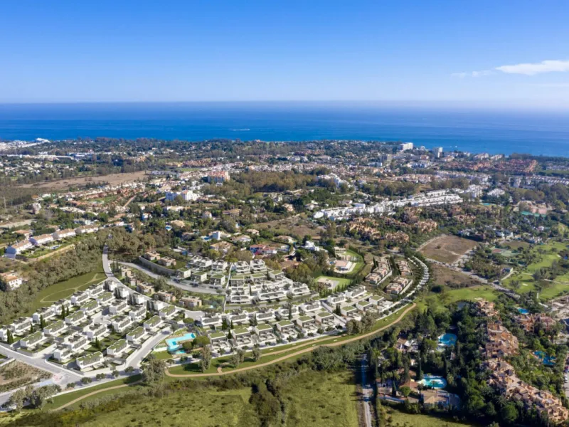 *BRAND NEW RESALE SEMI-DETACHED VILLA IN ATALAYA, ESTEPONA*