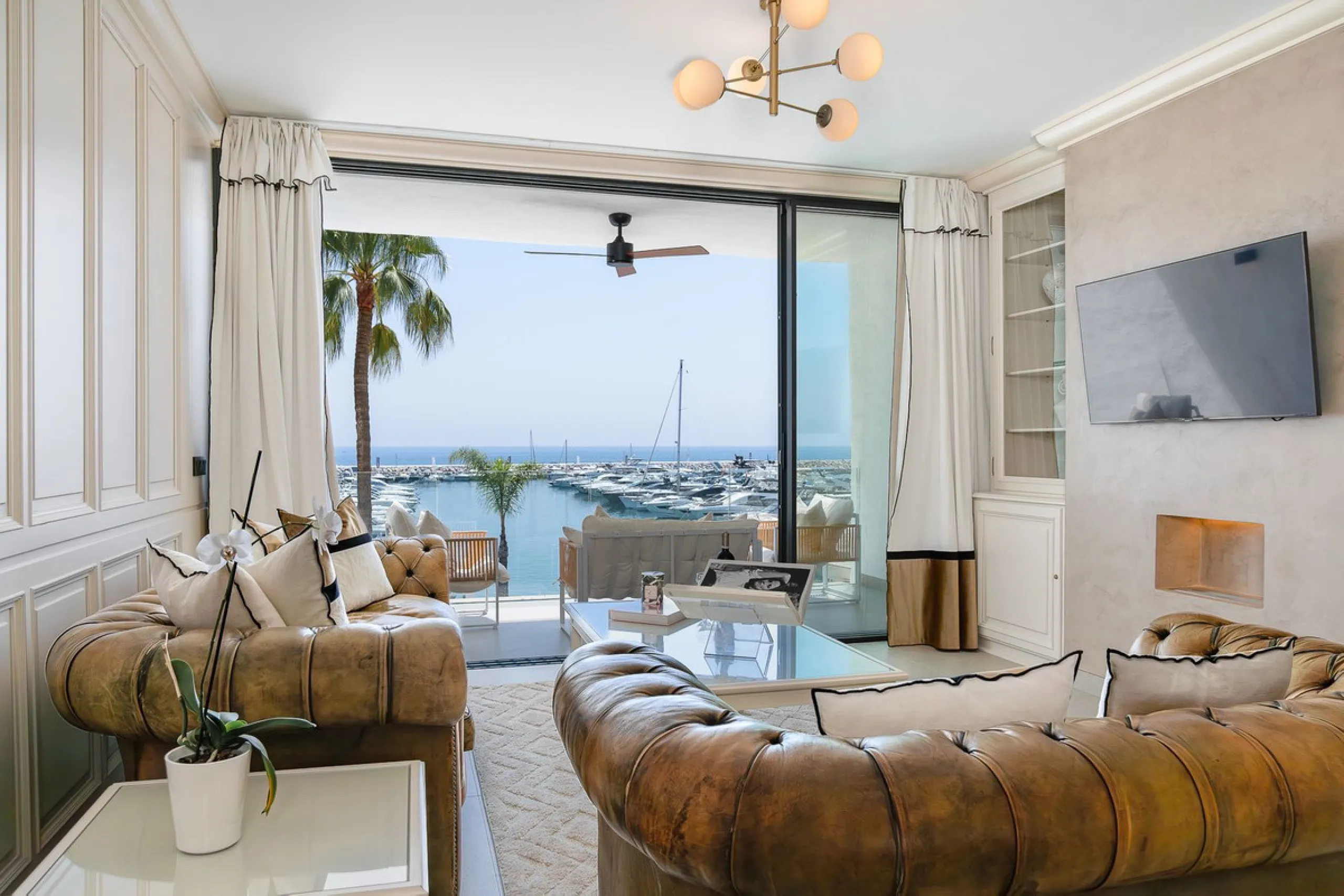 Apartment - Middle Floor Apartment в продаже в Marbella, Málaga. В доме 2 спален и 2 ванных комнат. Площадь дома 80 м²