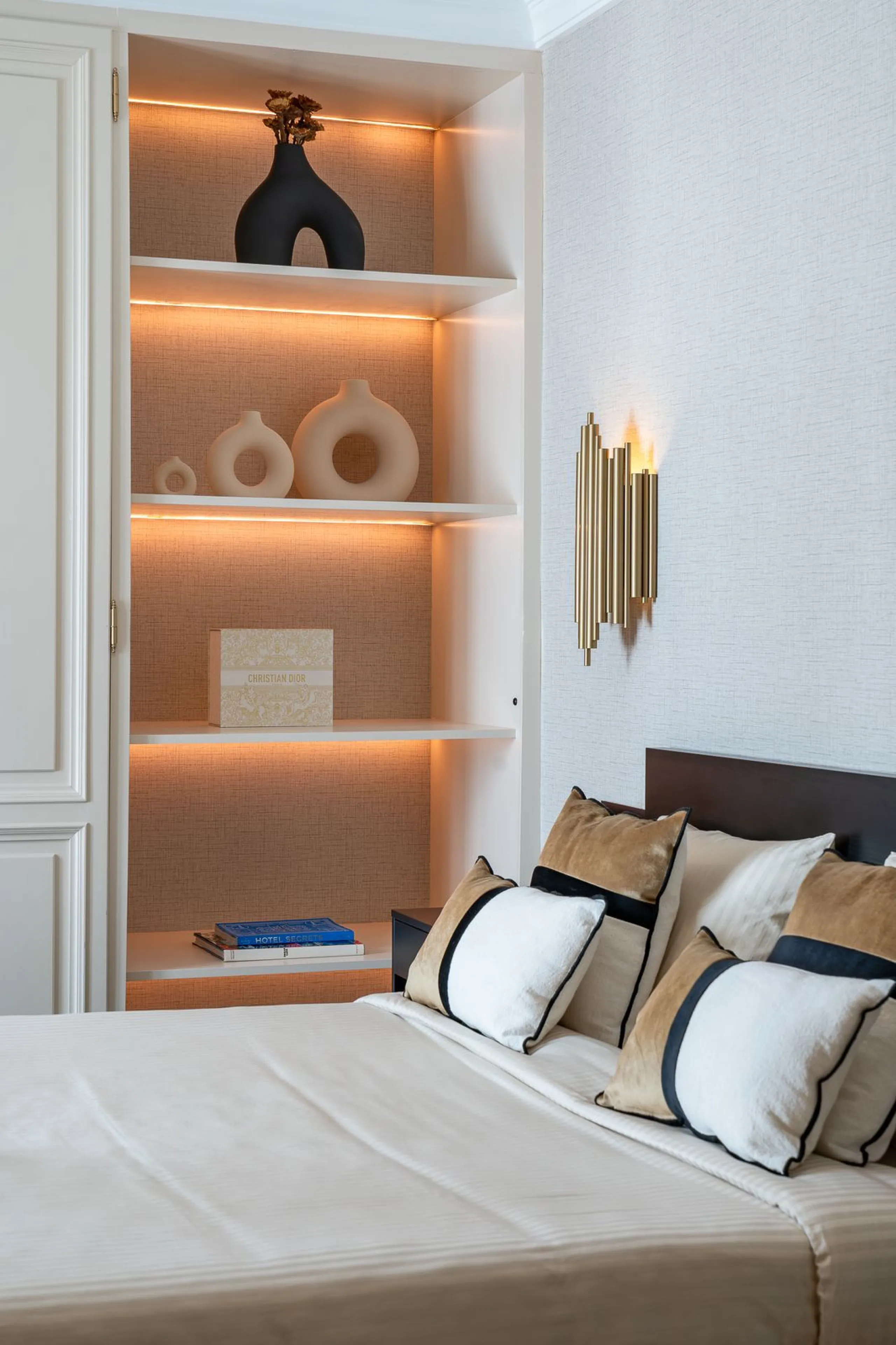 Apartment - Middle Floor Apartment в продаже в Marbella, Málaga. В доме 2 спален и 2 ванных комнат. Площадь дома 80 м²