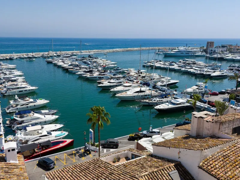 Apartment - Middle Floor Apartment в продаже в Marbella, Málaga. В доме 2 спален и 2 ванных комнат. Площадь дома 80 м²
