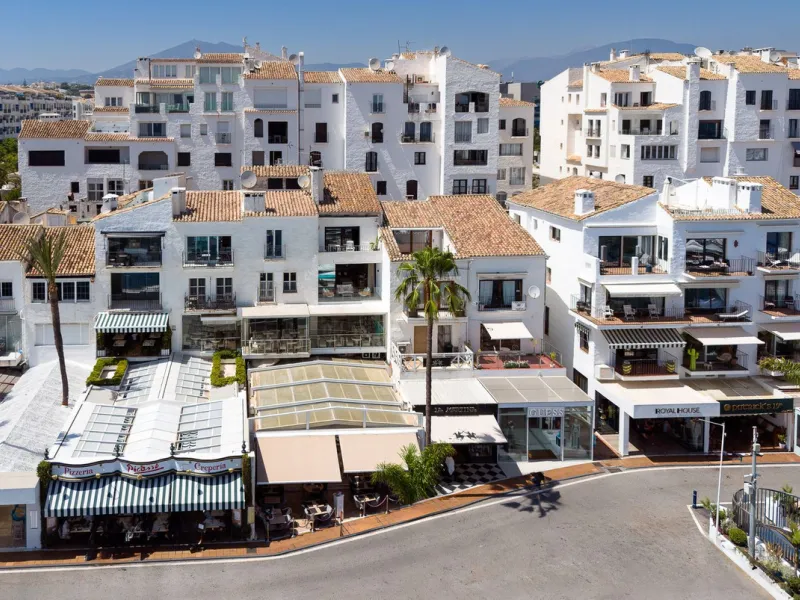 Apartment - Middle Floor Apartment в продаже в Marbella, Málaga. В доме 2 спален и 2 ванных комнат. Площадь дома 80 м²