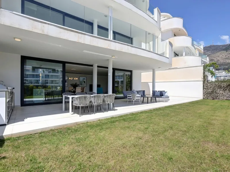 Welcome to an unparalleled opportunity for luxury living on the Costa del Sol. This stunning 3-bedroom, 3-bathroom corner garden residence, showcasing a private and garden within a prestigious gated community. As you step inside, you'll be greeted by a sp