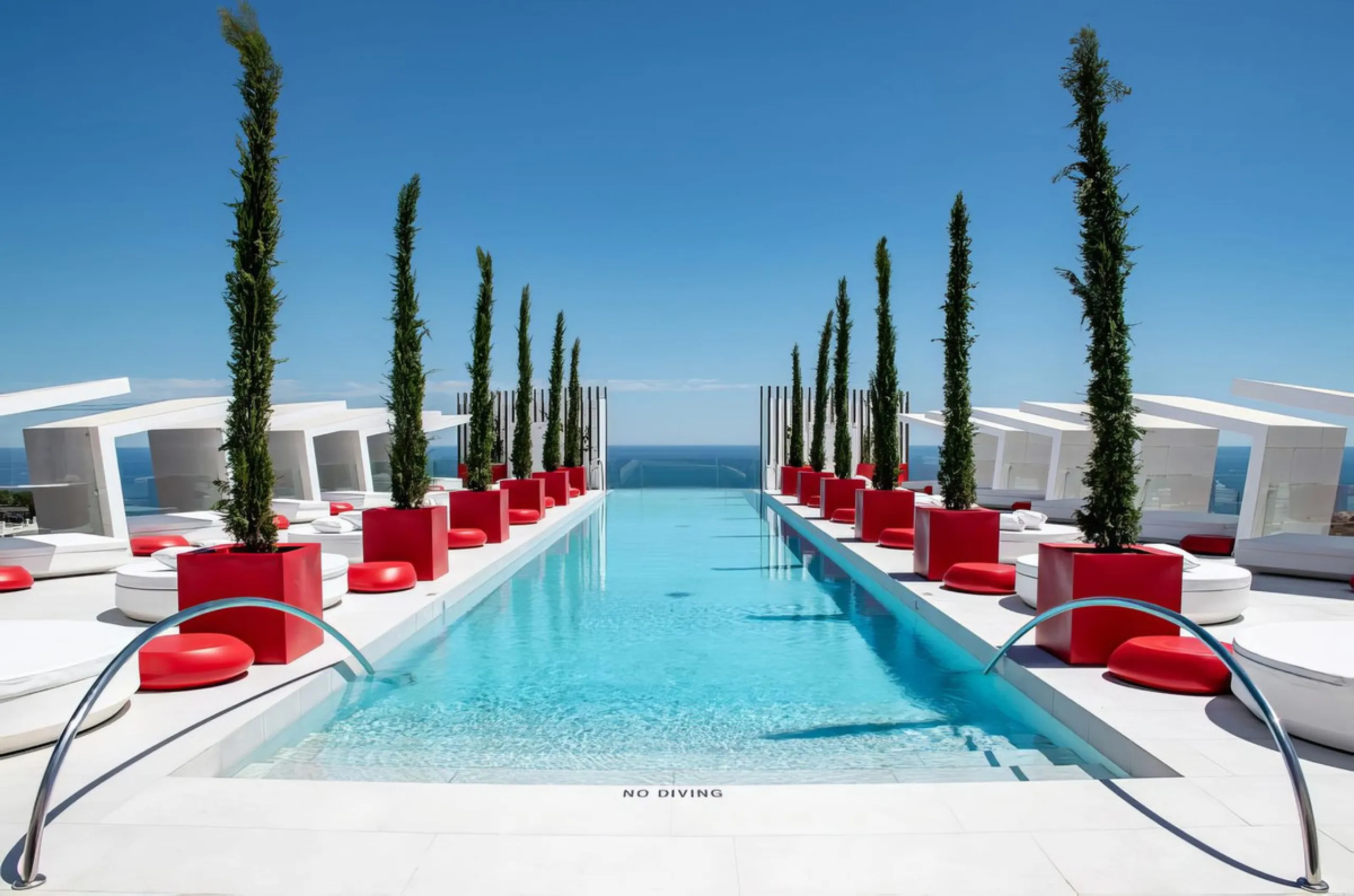 Welcome to an unparalleled opportunity for luxury living on the Costa del Sol. This stunning 3-bedroom, 3-bathroom corner garden residence, showcasing a private and garden within a prestigious gated community. As you step inside, you'll be greeted by a sp