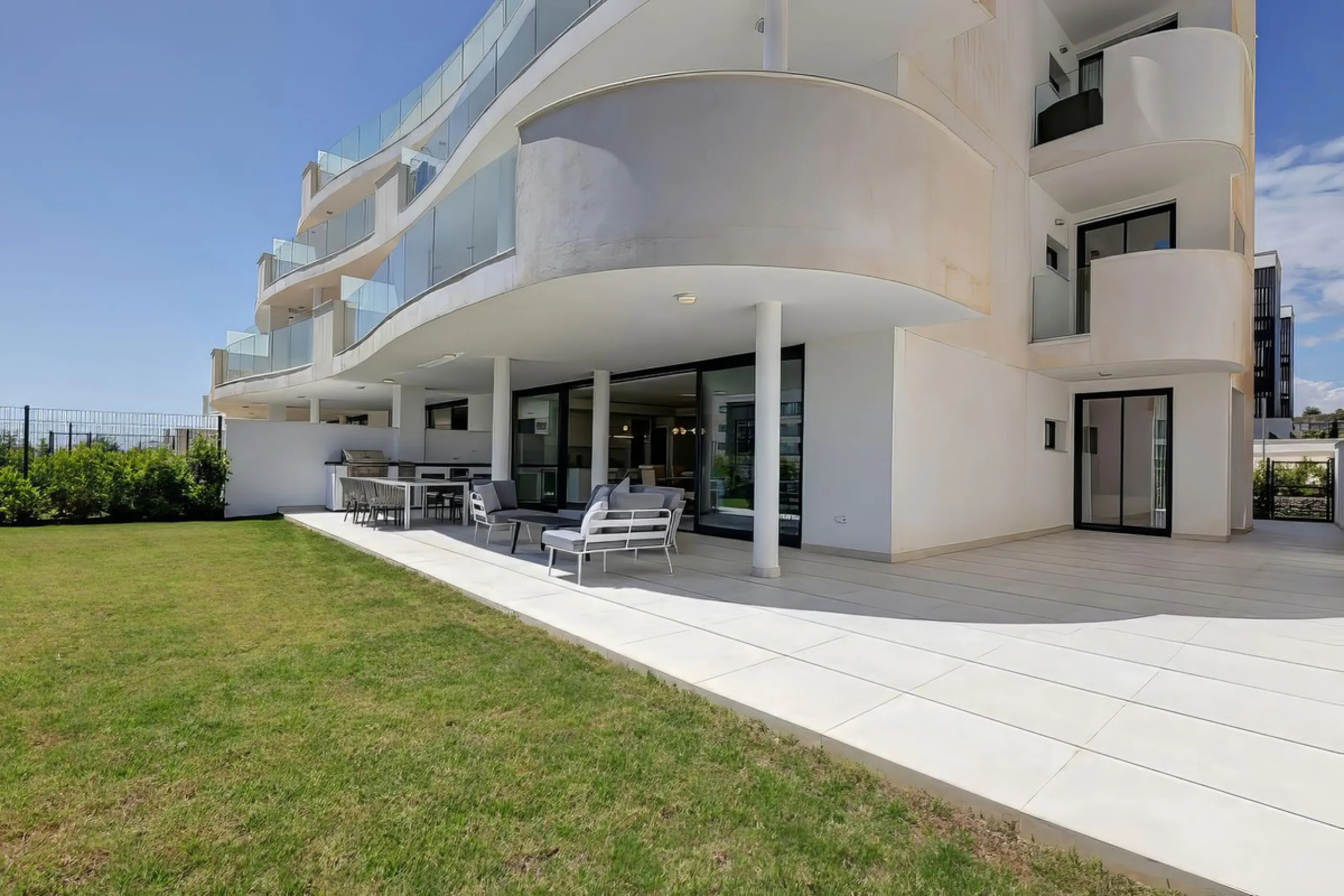 Welcome to an unparalleled opportunity for luxury living on the Costa del Sol. This stunning 3-bedroom, 3-bathroom corner garden residence, showcasing a private and garden within a prestigious gated community. As you step inside, you'll be greeted by a sp