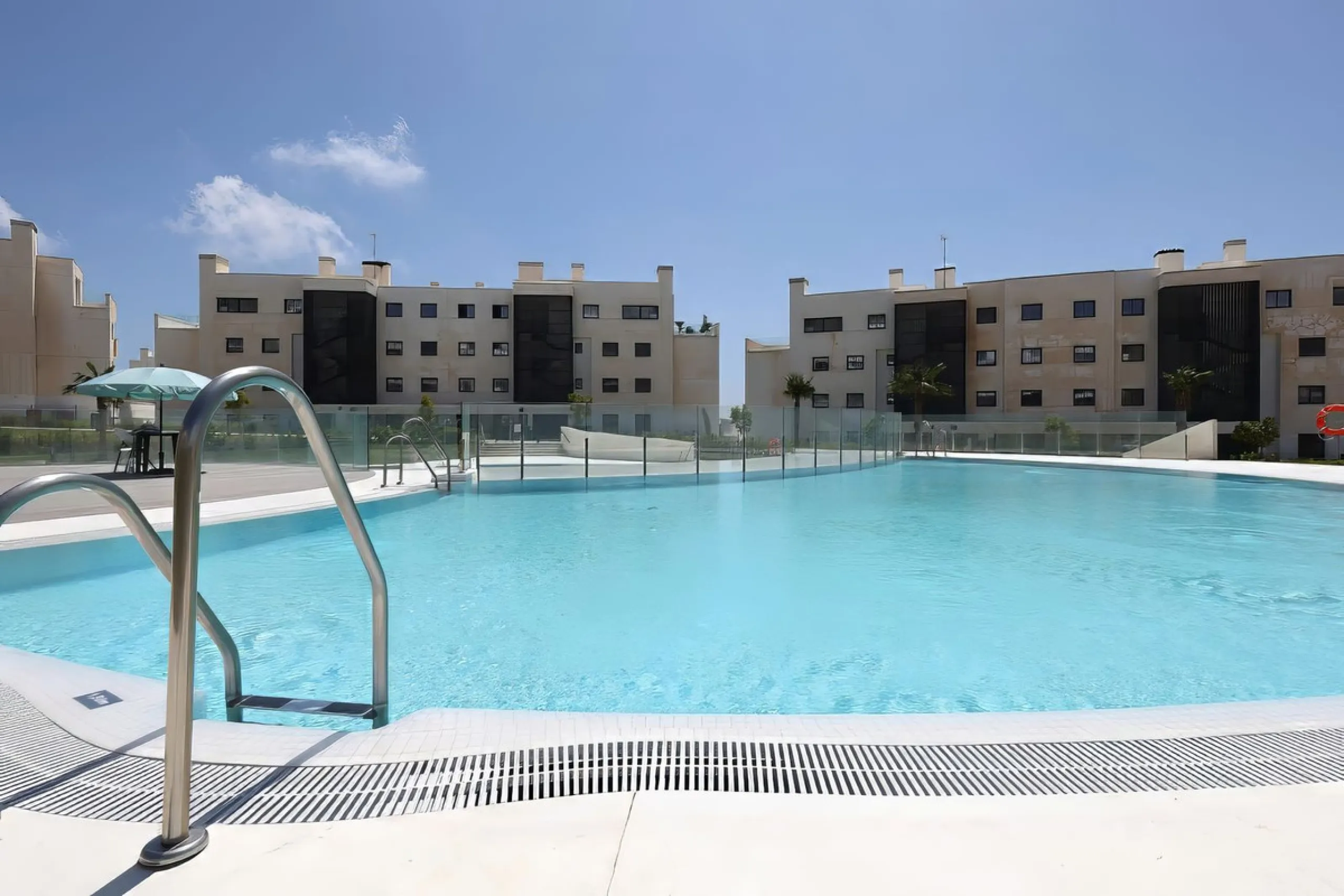 Welcome to an unparalleled opportunity for luxury living on the Costa del Sol. This stunning 3-bedroom, 3-bathroom corner garden residence, showcasing a private and garden within a prestigious gated community. As you step inside, you'll be greeted by a sp