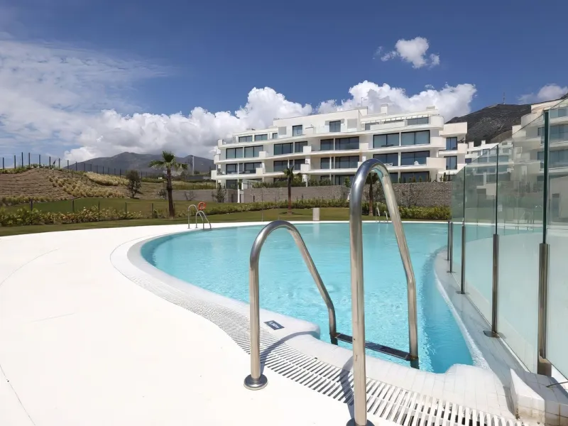 Welcome to an unparalleled opportunity for luxury living on the Costa del Sol. This stunning 3-bedroom, 3-bathroom corner garden residence, showcasing a private and garden within a prestigious gated community. As you step inside, you'll be greeted by a sp