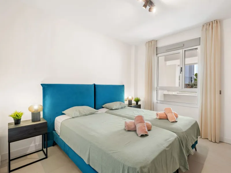 **The property holds a valid short-term holiday rental licence, making it a solid option for personal use and rental income.**