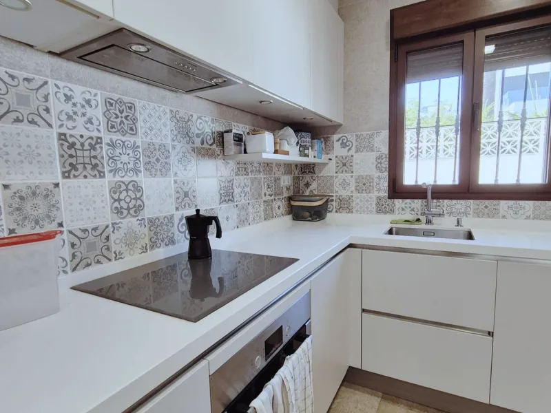 Discover this stunning Mediterranean-style home, located just a few meters from the sea. This charming residence offers an unbeatable location, with restaurants nearby and a seaside promenade within easy walking distance. The house features five spacious 